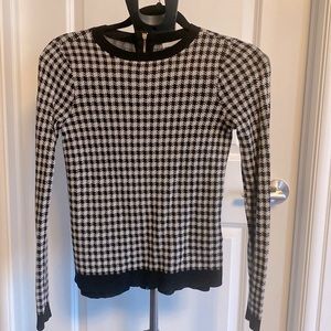 H&M Houndstooth Sweater